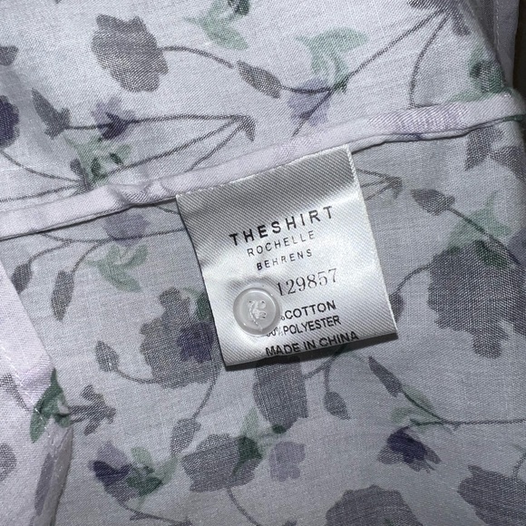 The Shirt by Rochelle Behrens. Pale lavender Floral. Size XS - Picture 4 of 4